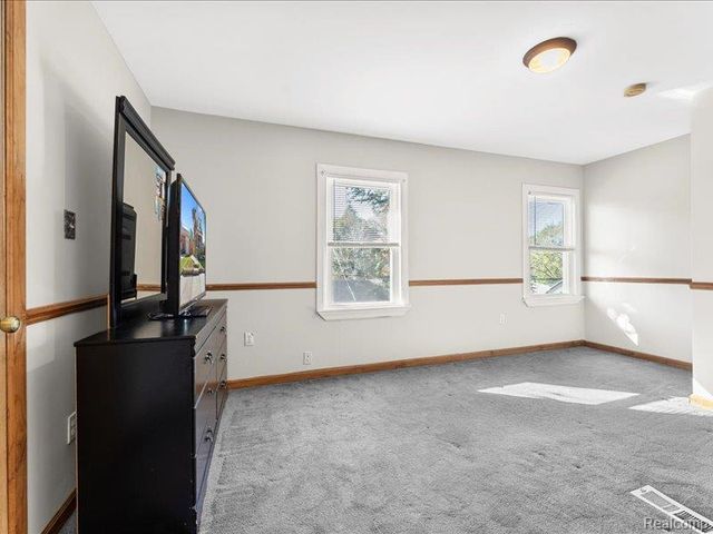 349 Clinton Street, Wyandotte, MI 48192