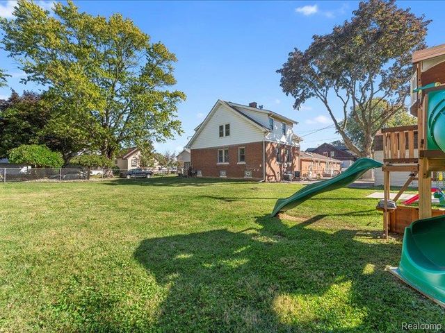 349 Clinton Street, Wyandotte, MI 48192