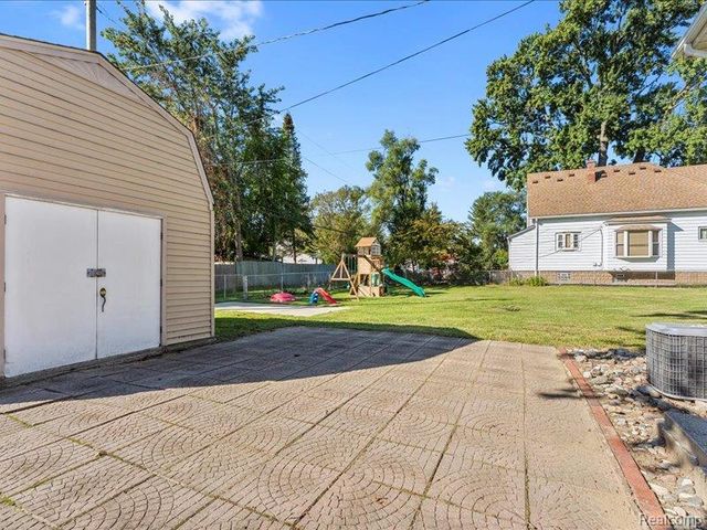 349 Clinton Street, Wyandotte, MI 48192