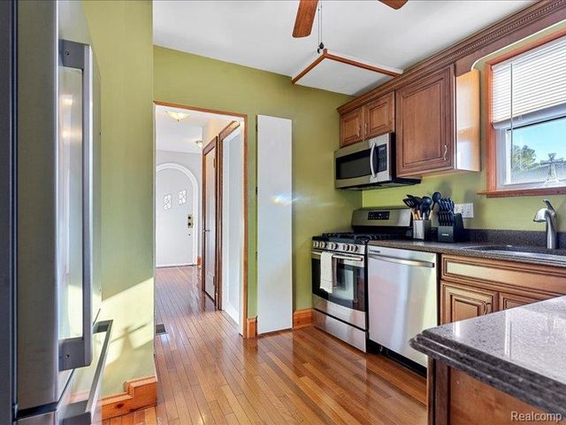 349 Clinton Street, Wyandotte, MI 48192