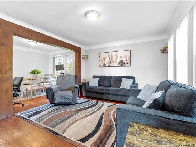 349 Clinton Street, Wyandotte, MI 48192