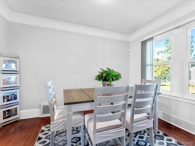 349 Clinton Street, Wyandotte, MI 48192