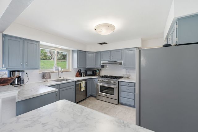 1219 Cocker DRIVE, Bethel Park, PA 15102