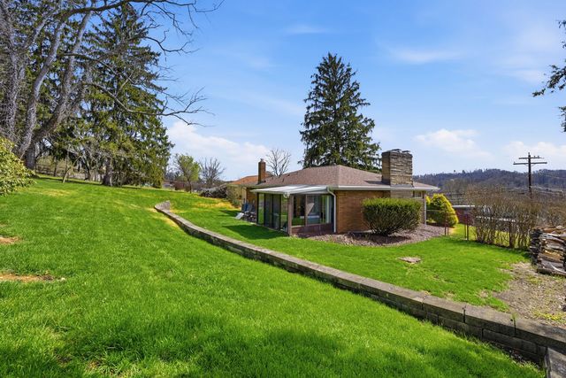 1219 Cocker DRIVE, Bethel Park, PA 15102