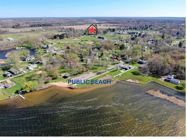 304 W Edgar Bergen Boulevard, Decatur, MI 49045