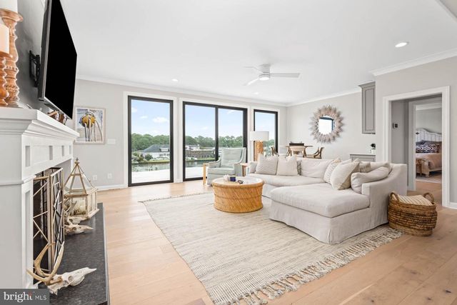 2021 THOMAS BISHOP LN, Virginia Beach, VA 23454