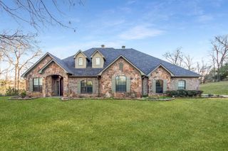 1687 W Point Rd, Kilgore, TX 75662