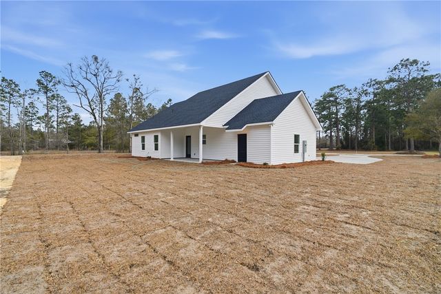110 Purser Drive, Jesup, GA 31545