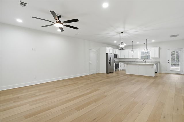 110 Purser Drive, Jesup, GA 31545