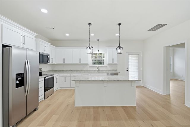 110 Purser Drive, Jesup, GA 31545