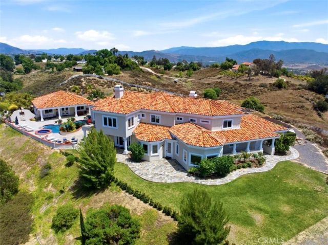 34351 Calle Vista, Temecula, CA 92592