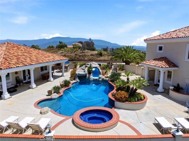 34351 Calle Vista, Temecula, CA 92592