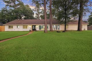 102 Stoney Creek Drive, Houston, TX 77024