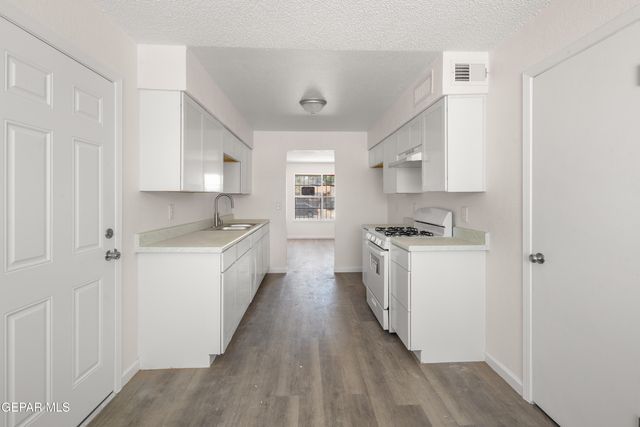 10821 CHERT Street, El Paso, TX 79924