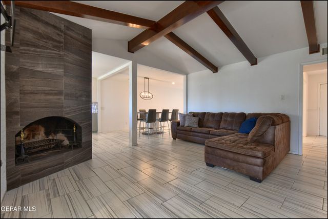 6209 HEATH Way, El Paso, TX 79912