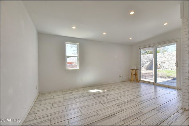 6209 HEATH Way, El Paso, TX 79912