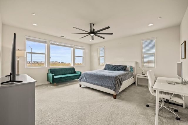 4040 Aura Way, Rancho Cordova, CA 95742