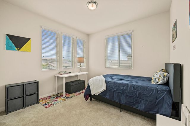 4040 Aura Way, Rancho Cordova, CA 95742