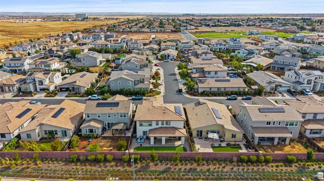 4040 Aura Way, Rancho Cordova, CA 95742