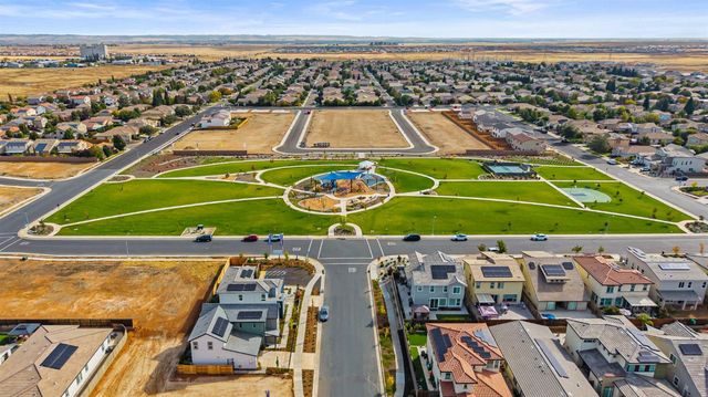 4040 Aura Way, Rancho Cordova, CA 95742