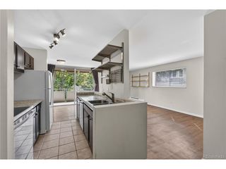 937 N Clarkson St 306, Denver, CO 80218