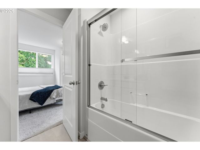 4914 Se 84TH Ave, Portland, OR 97266