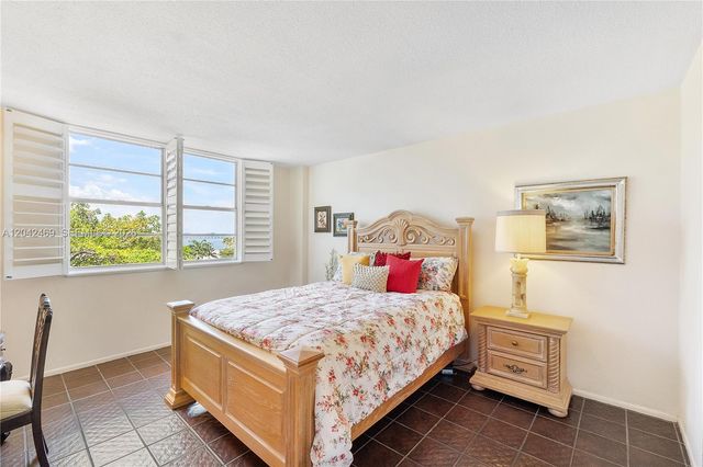 5 Island Avenue 6A, Miami Beach, FL 33139