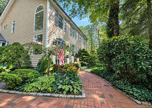259 Astor Drive, Sayville, NY 11782