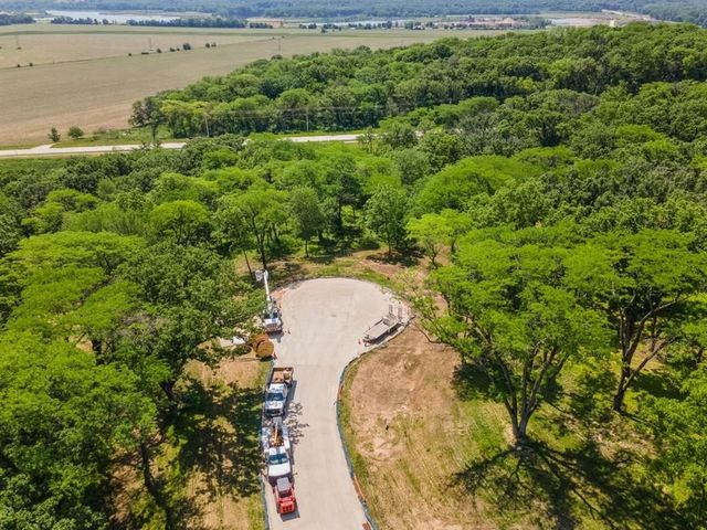 1336 S Timber Lane, West Des Moines, IA 50266