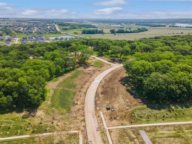 1336 S Timber Lane, West Des Moines, IA 50266