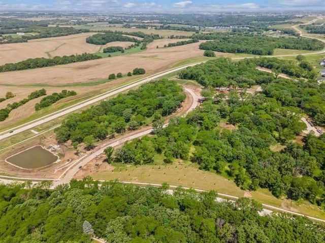 1336 S Timber Lane, West Des Moines, IA 50266