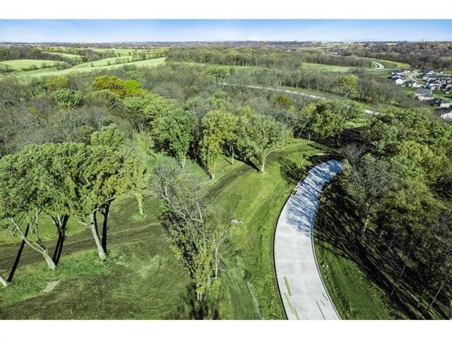 1336 S Timber Lane, West Des Moines, IA 50266