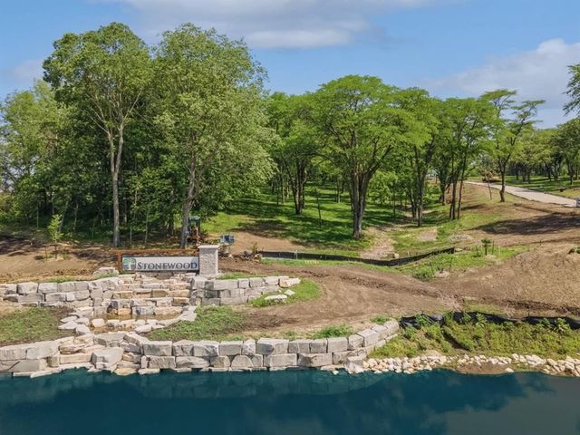 1336 S Timber Lane, West Des Moines, IA 50266