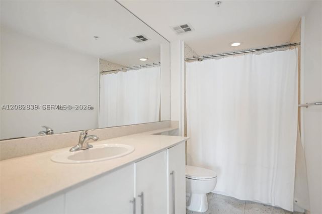 325 NE Biscayne Blvd 1923, Miami, FL 33131