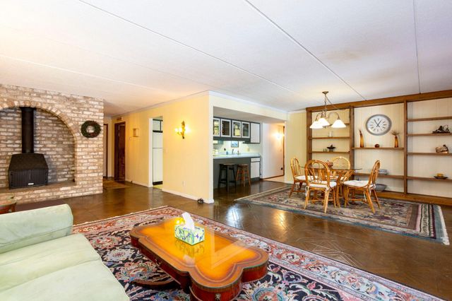 1516 Twin Springs Road, Houlton, WI 54082