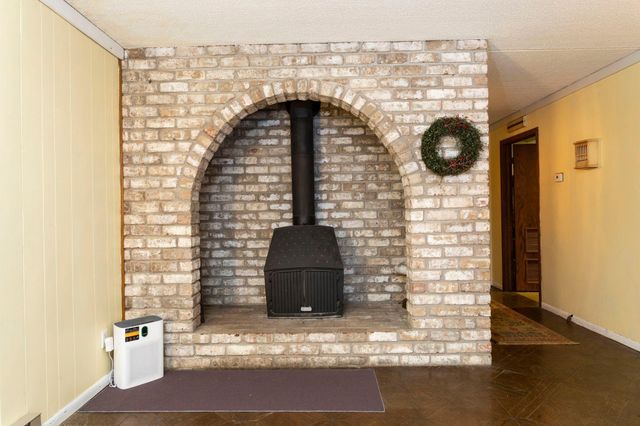 1516 Twin Springs Road, Houlton, WI 54082