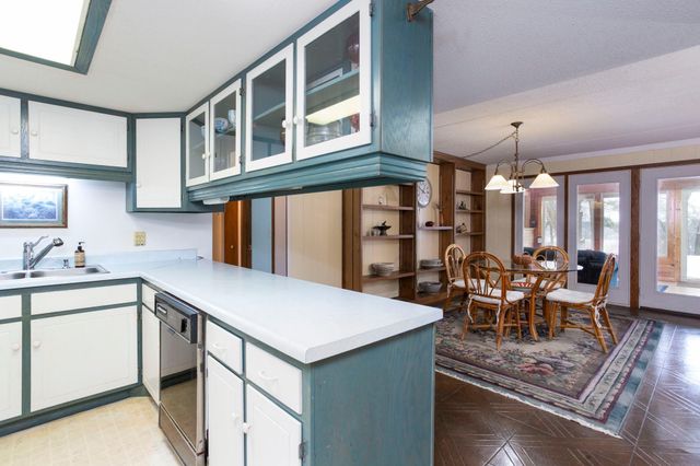 1516 Twin Springs Road, Houlton, WI 54082