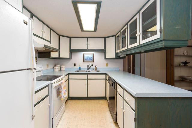 1516 Twin Springs Road, Houlton, WI 54082