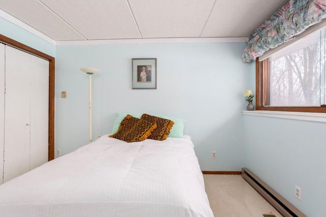 1516 Twin Springs Road, Houlton, WI 54082