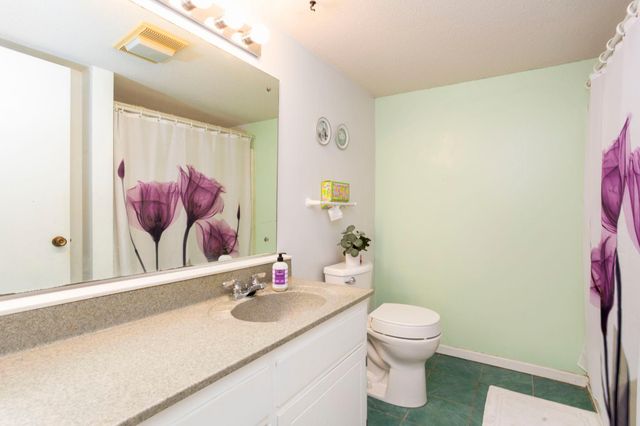 1516 Twin Springs Road, Houlton, WI 54082