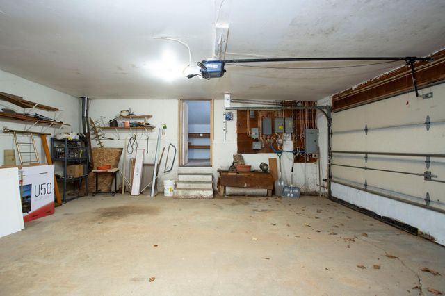 1516 Twin Springs Road, Houlton, WI 54082