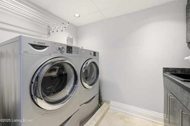 222 E Witherspoon St UNIT 1102, Louisville, KY 40202