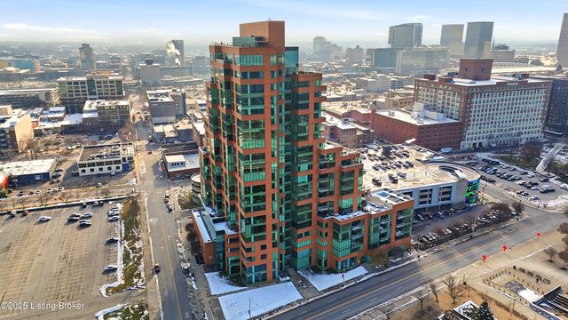 222 E Witherspoon St UNIT 1102, Louisville, KY 40202