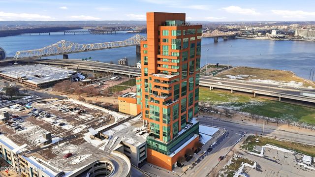 222 E Witherspoon St UNIT 1102, Louisville, KY 40202