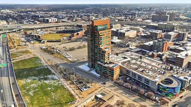222 E Witherspoon St UNIT 1102, Louisville, KY 40202