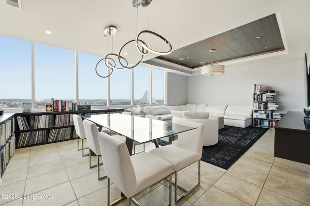 222 E Witherspoon St UNIT 1102, Louisville, KY 40202