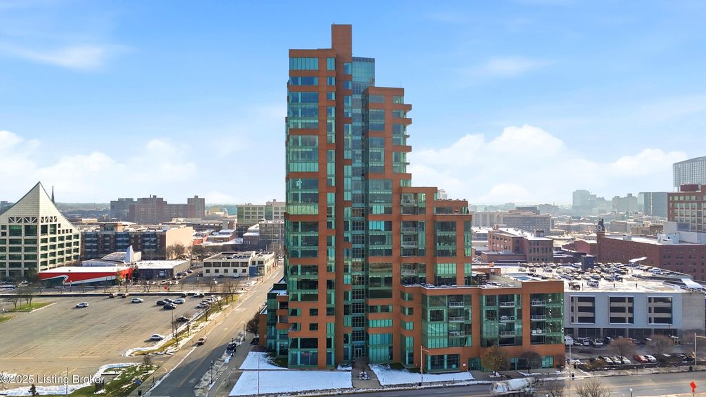 222 E Witherspoon St UNIT 1102, Louisville, KY 40202