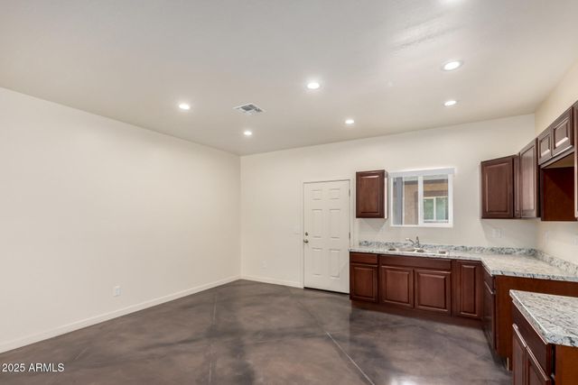 393 W SEAGOE Avenue B, Coolidge, AZ 85128