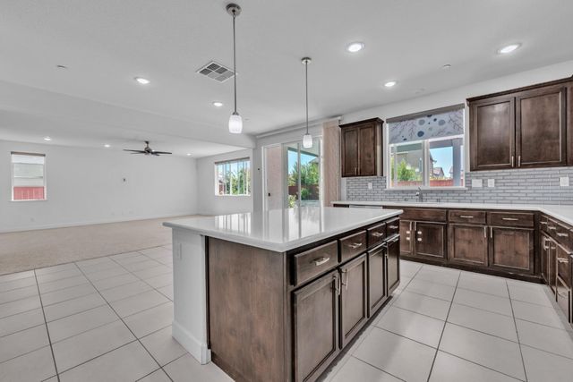 3539 Hart Dr, Folsom, CA 95630
