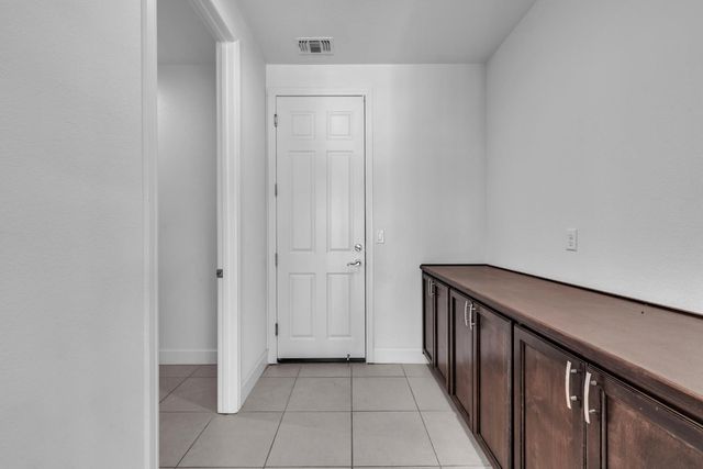 3539 Hart Dr, Folsom, CA 95630
